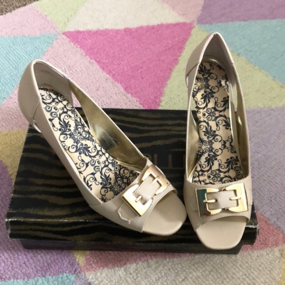 Moda Spana Kid Skin Pumps